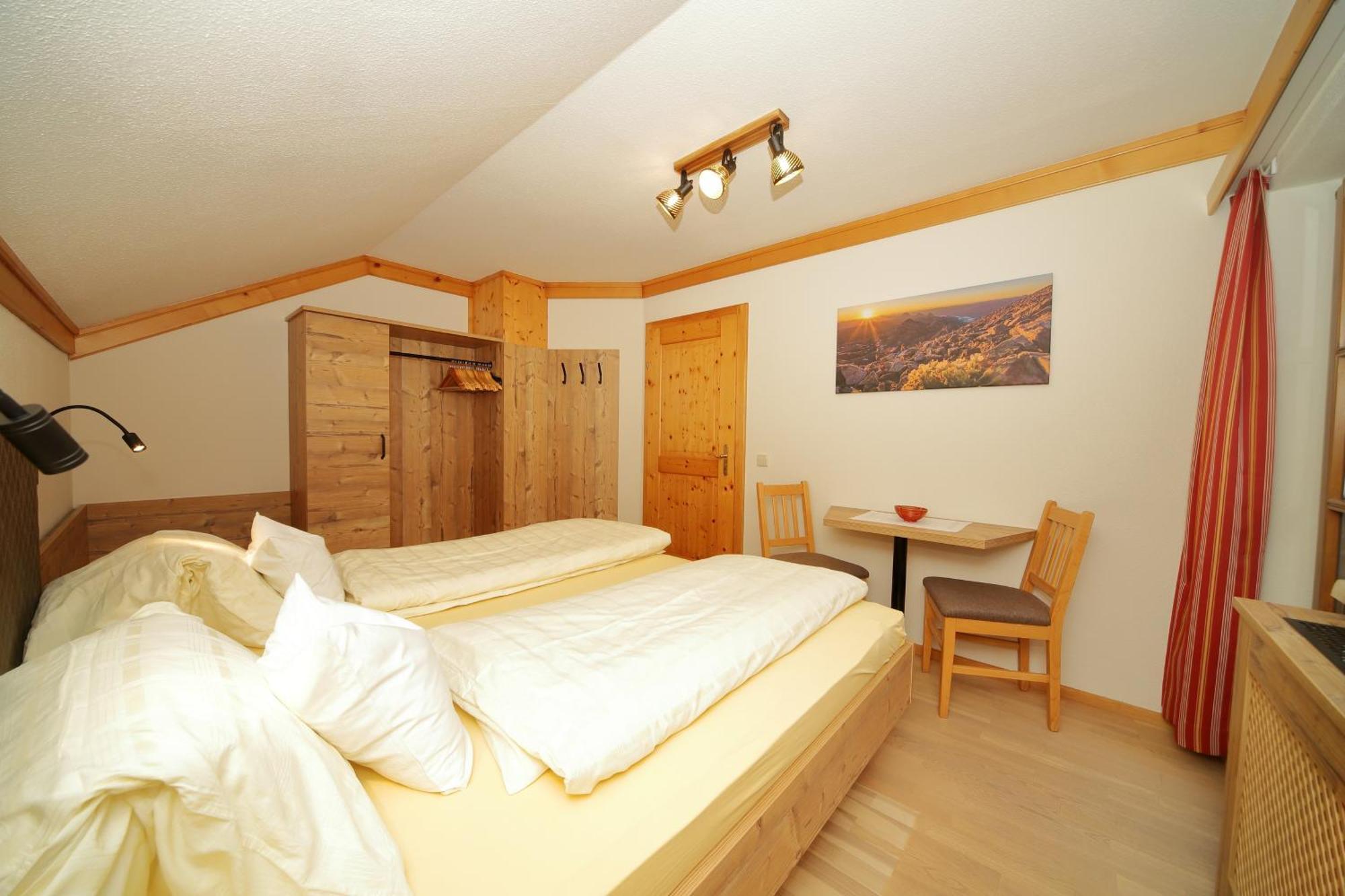 Linarhof Apartment Urlaub Am Bio Bauernhof Haus im Ennstal Zimmer foto