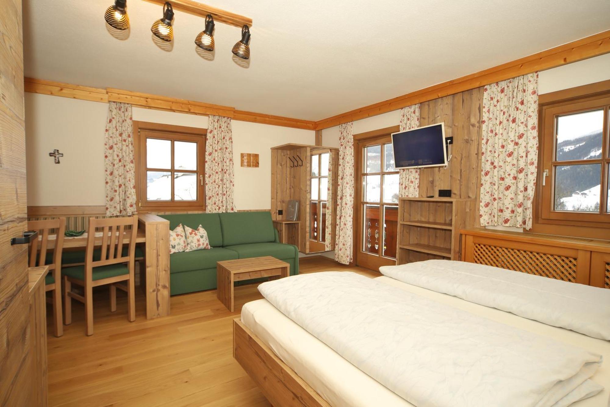 Linarhof Apartment Urlaub Am Bio Bauernhof Haus im Ennstal Zimmer foto