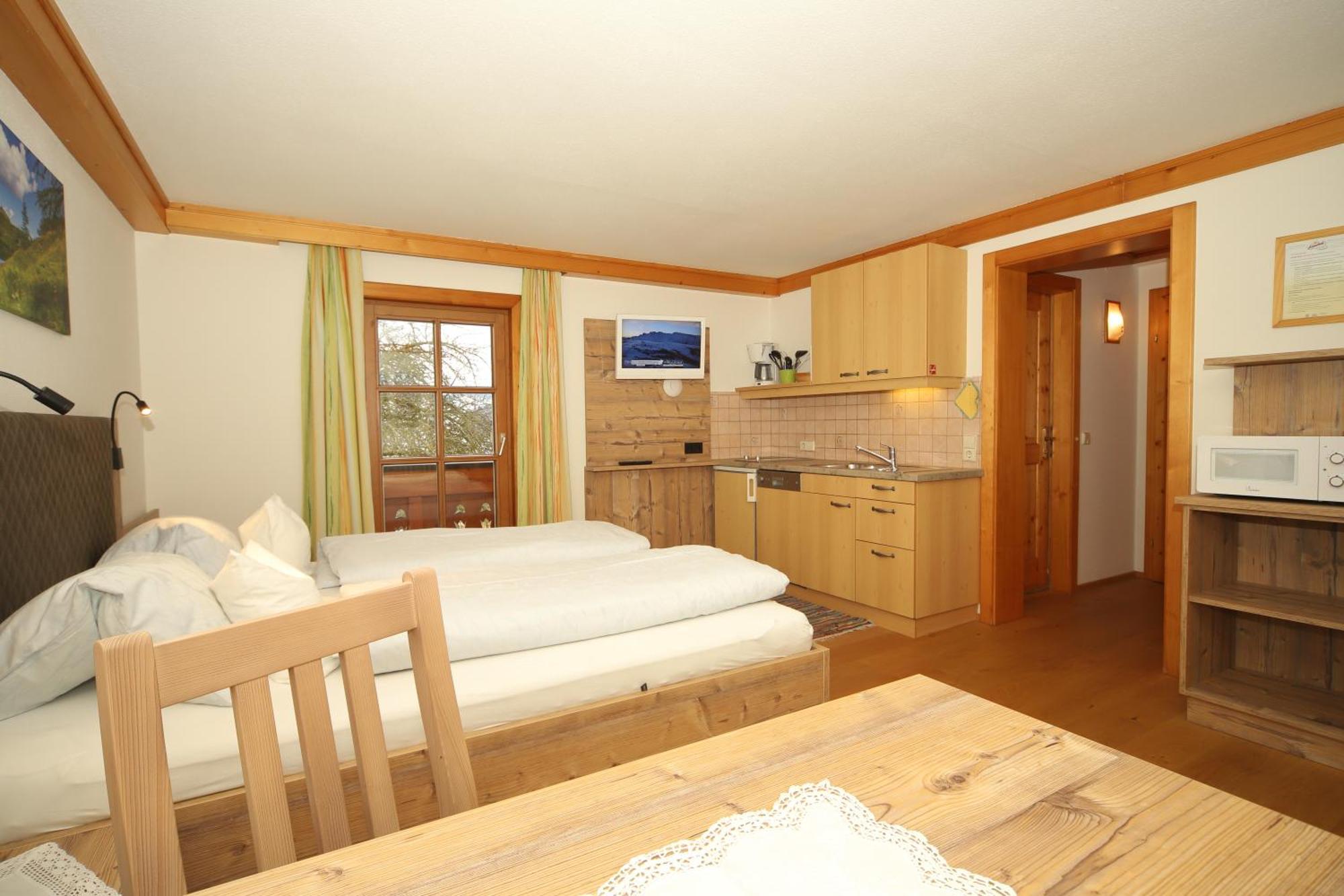 Linarhof Apartment Urlaub Am Bio Bauernhof Haus im Ennstal Zimmer foto