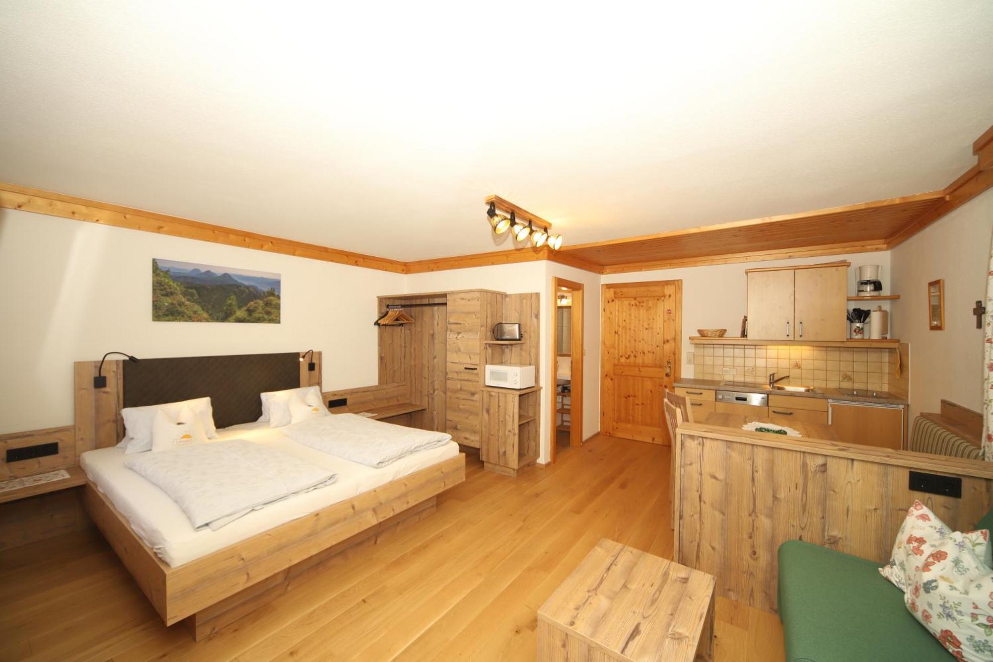Linarhof Apartment Urlaub Am Bio Bauernhof Haus im Ennstal Exterior foto