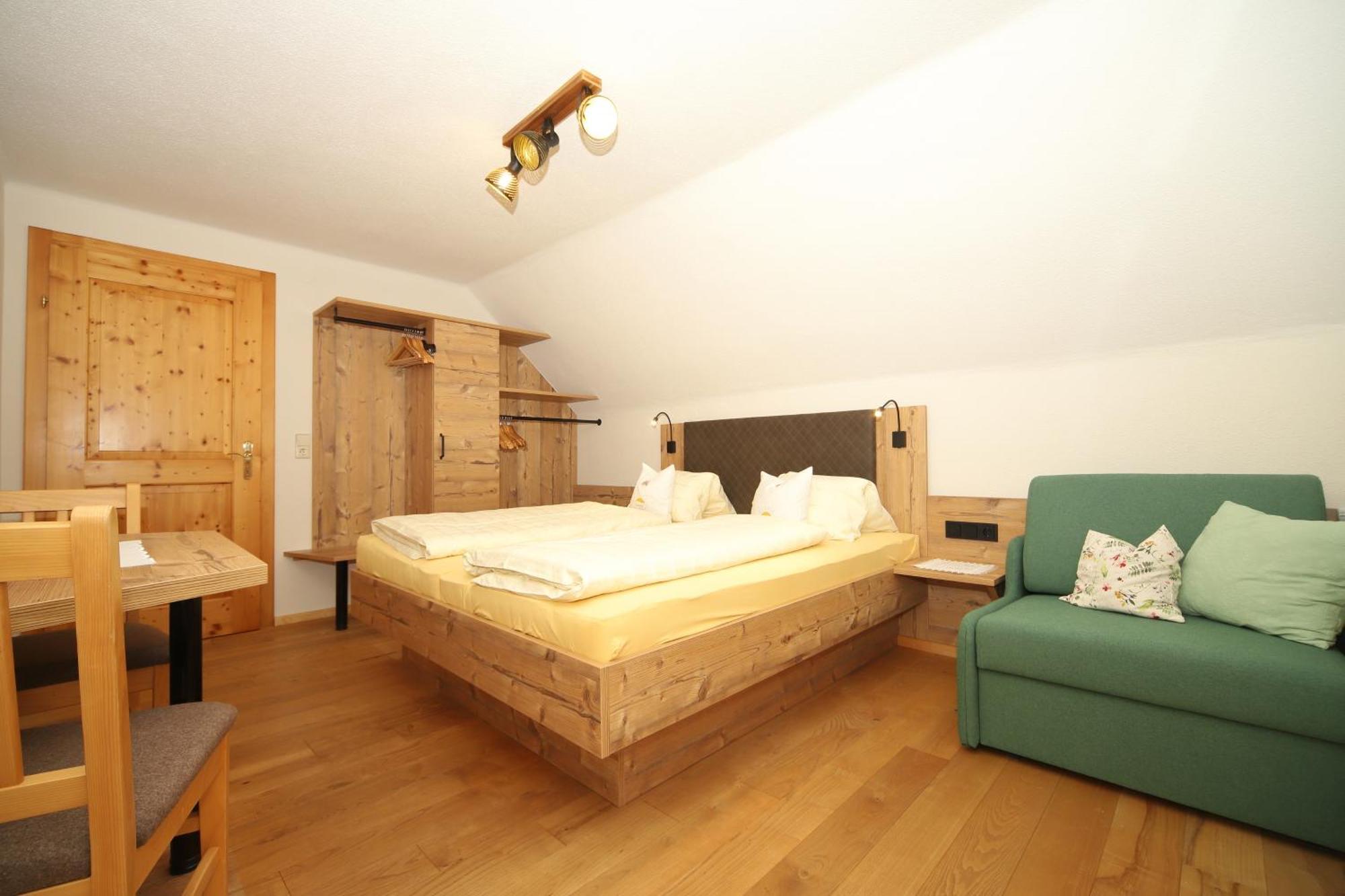 Linarhof Apartment Urlaub Am Bio Bauernhof Haus im Ennstal Exterior foto