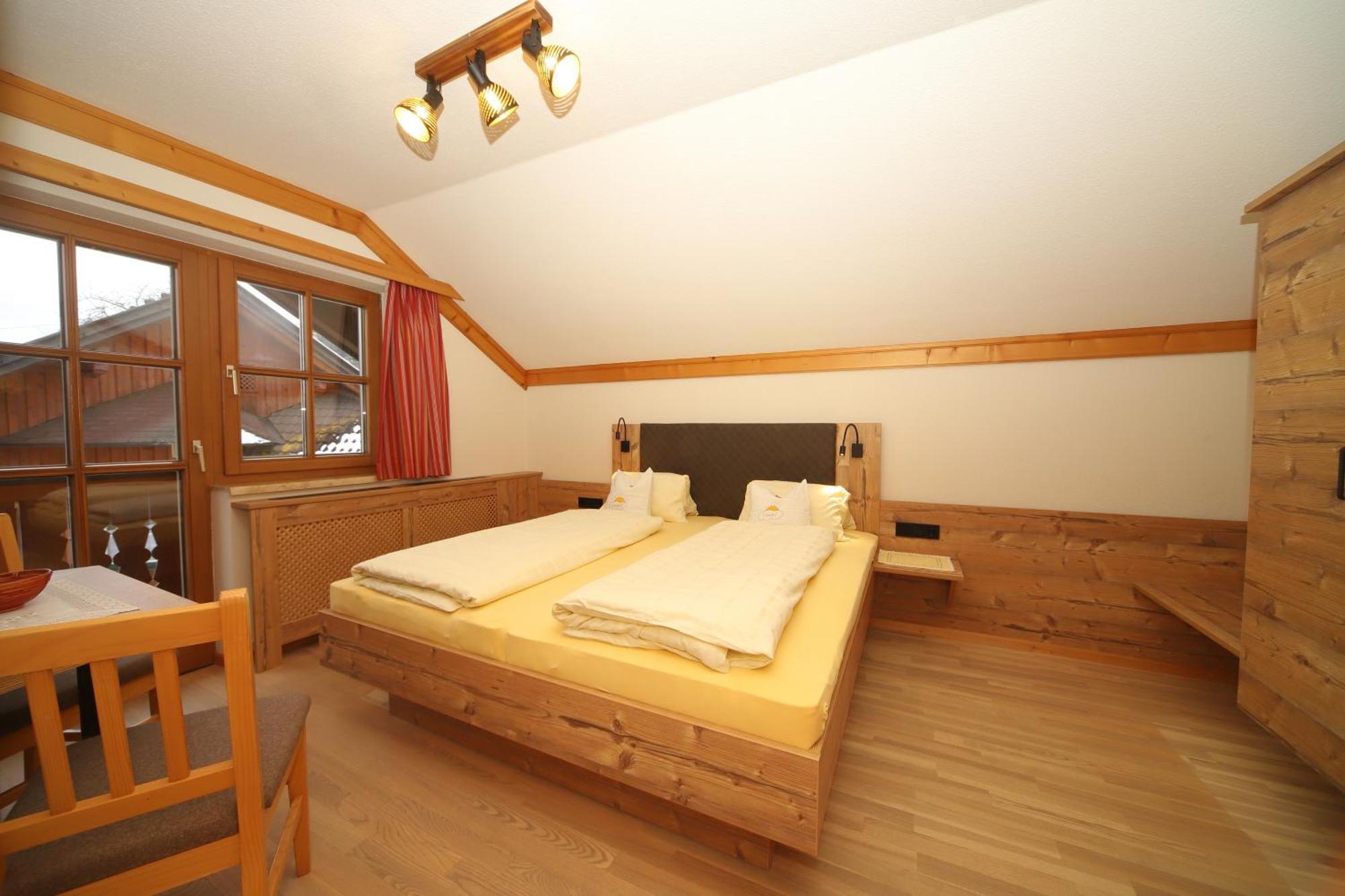 Linarhof Apartment Urlaub Am Bio Bauernhof Haus im Ennstal Exterior foto
